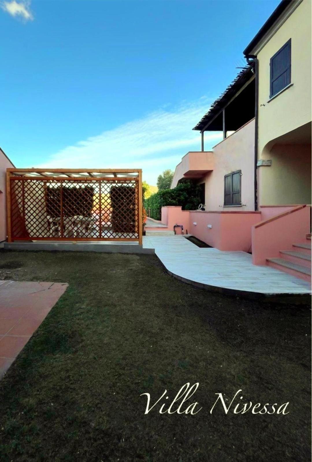 Villa Nivessa San Teodoro  Extérieur photo